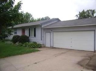 1007 Mountain Lake Rd, Mount Lake, MN 56159