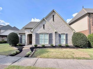 1886 Wycliffe Blvd, Collierville, TN 38017