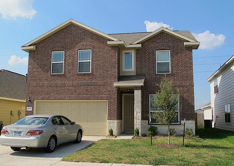 1st image of 24710 Lakecrest Village Dr