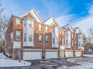 783 N Regis Ct, Palatine, IL 60067