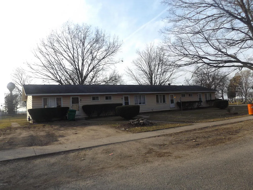 205 N Saint Joseph St photo 1