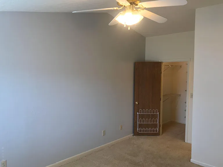 1420 Lake Pointe Way #8 — Photo 16