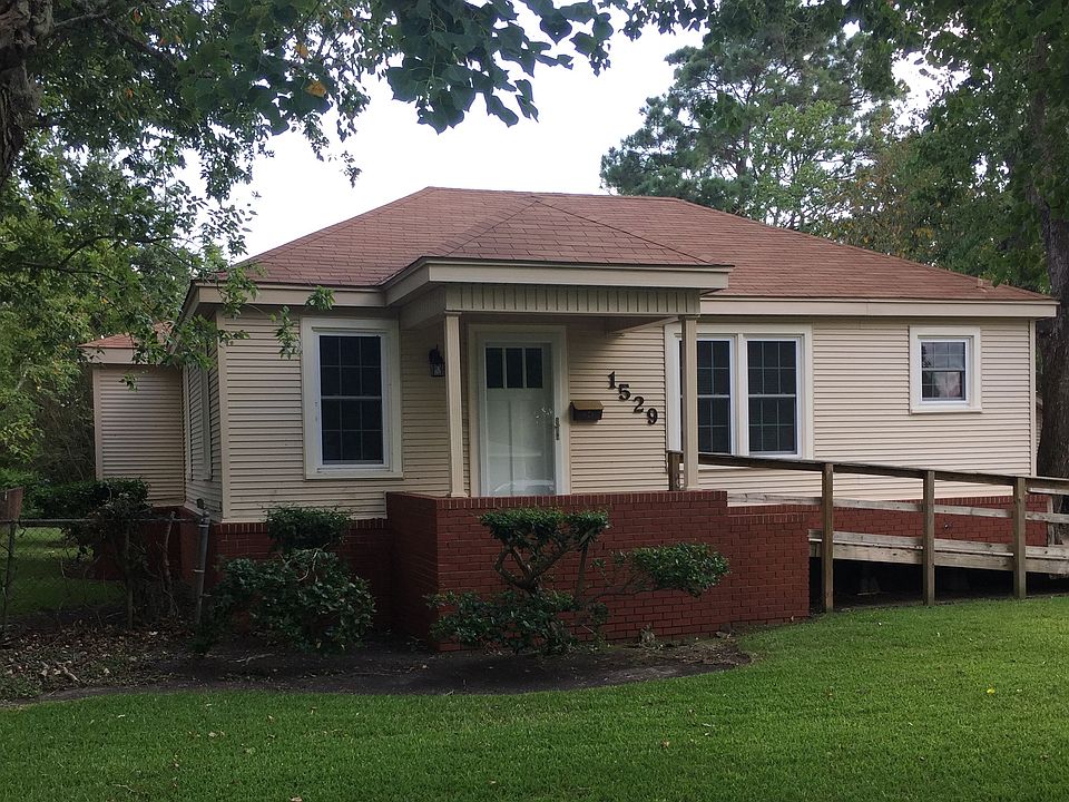 1st image of 1529 Oleander Dr