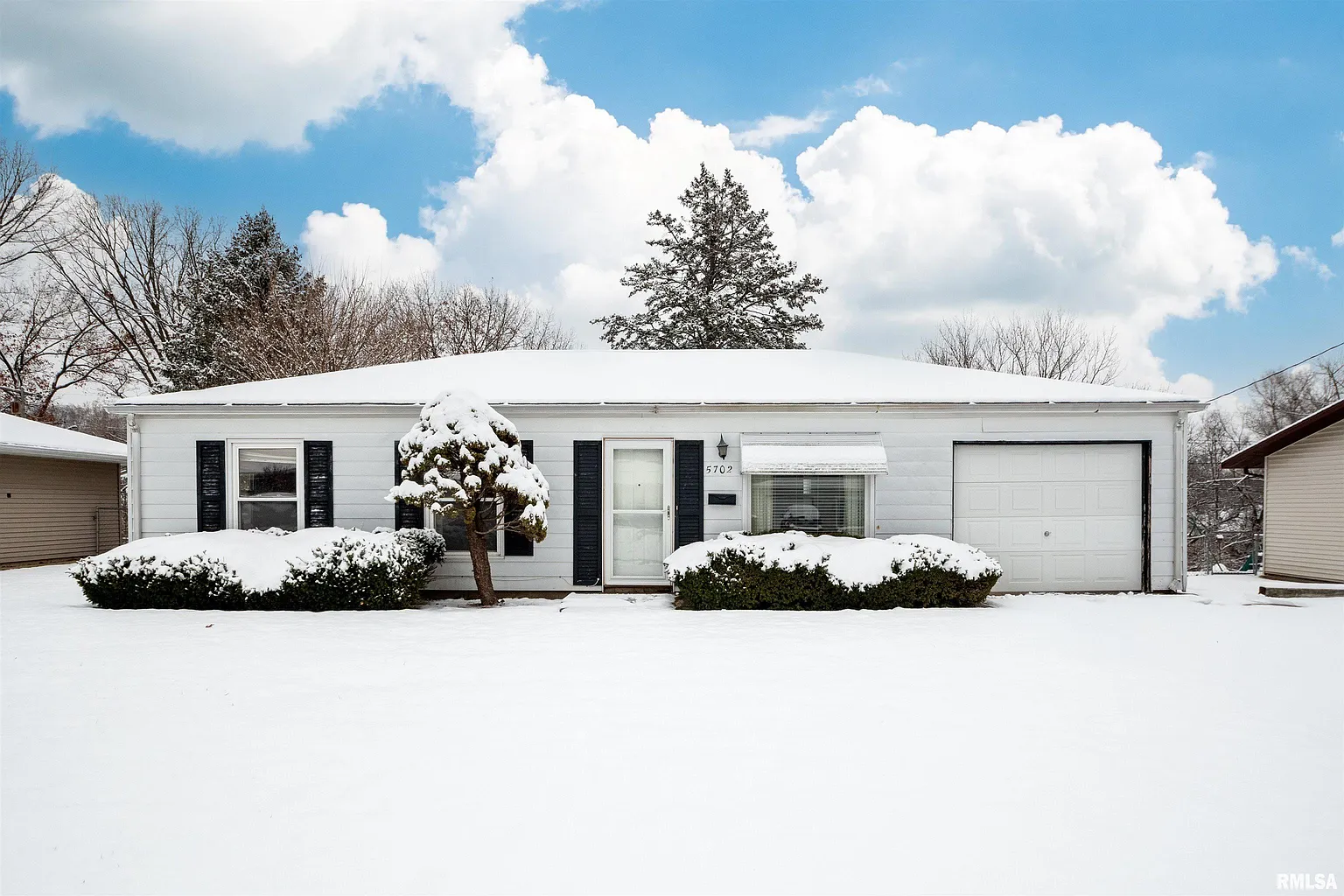 5702 N Graceland Dr photo 1