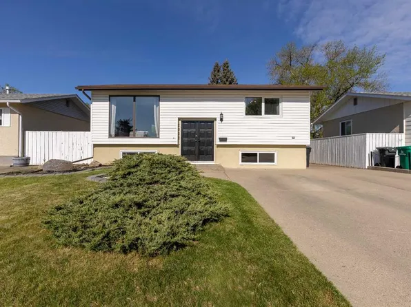2022 E 19th St N, Lethbridge, AB T1H 4A9