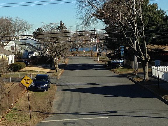 2nd image of 69 Harbor Ave