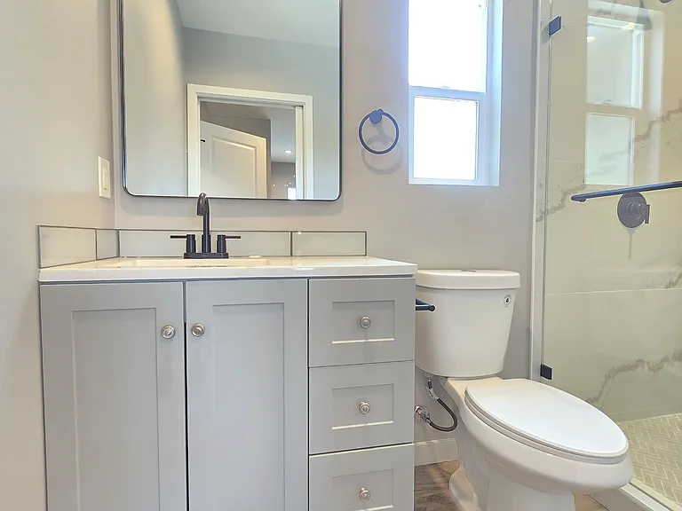 6327 California Ave — Photo 17