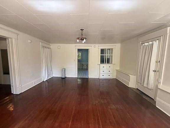 4th image of 192 Van Ness Ave #4