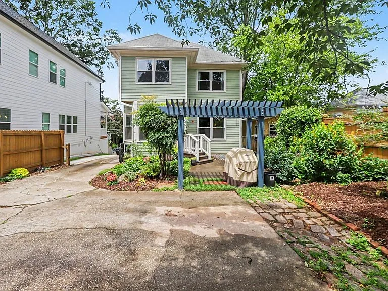 524 Broyles St SE — Photo 33