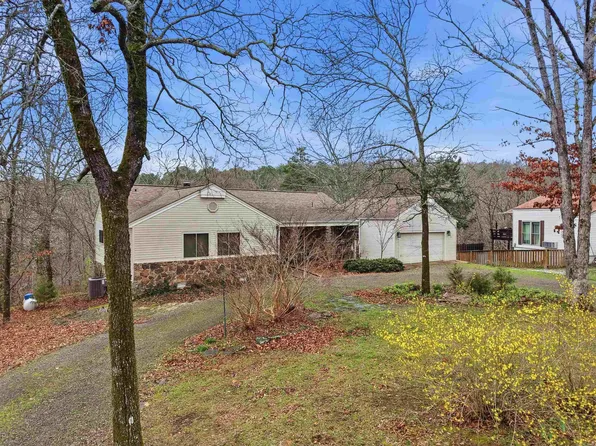 107 Crossbow Pl, Fairfield Bay, AR 72088