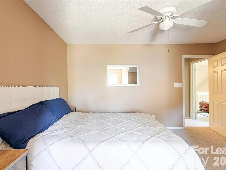 8263 Southgate Commons Dr — Photo 16