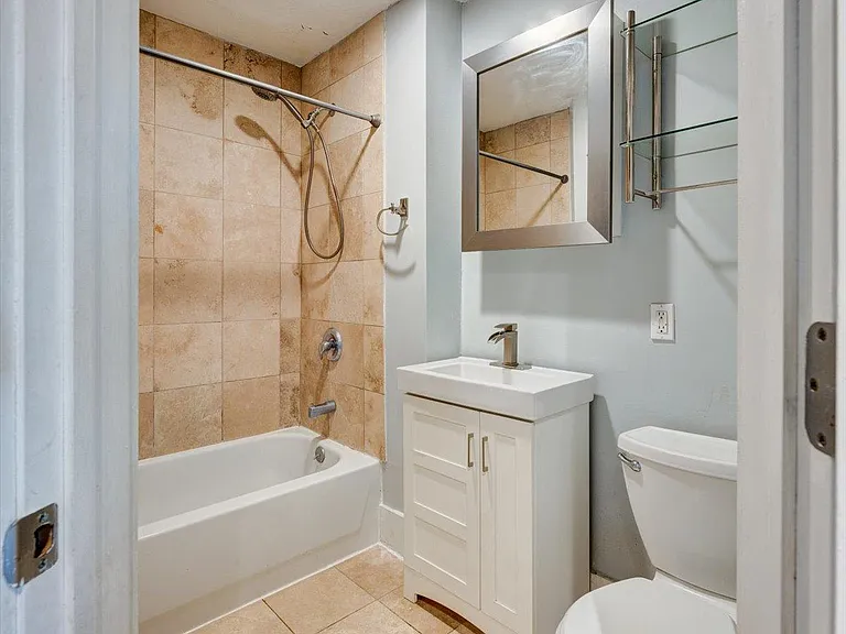 213 S 26th Ave #2 — Photo 8