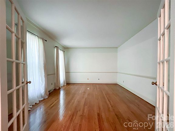 5th image of 7151 Forest Ridge Rd