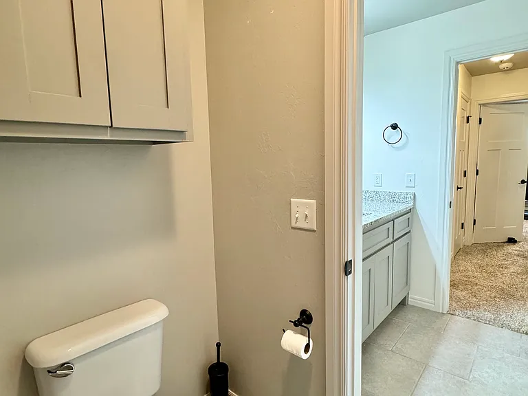 1106 Remington Ct — Photo 27