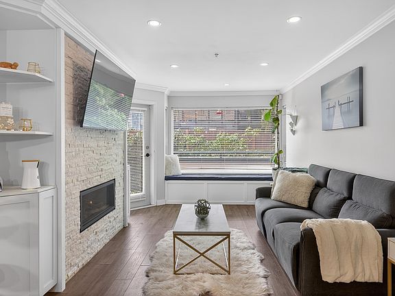 4th image of 33708 King Rd #107