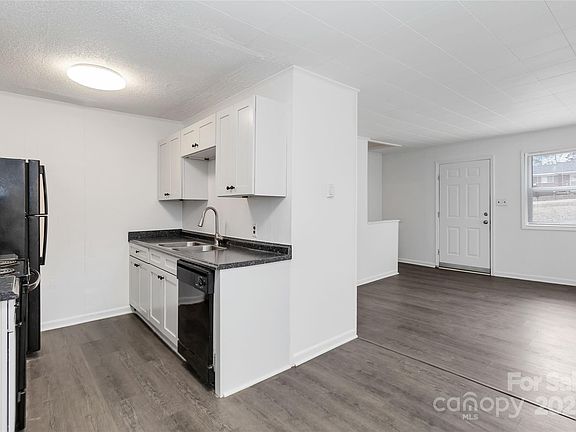 5th image of 1790-1792 Old Lynwood Cir