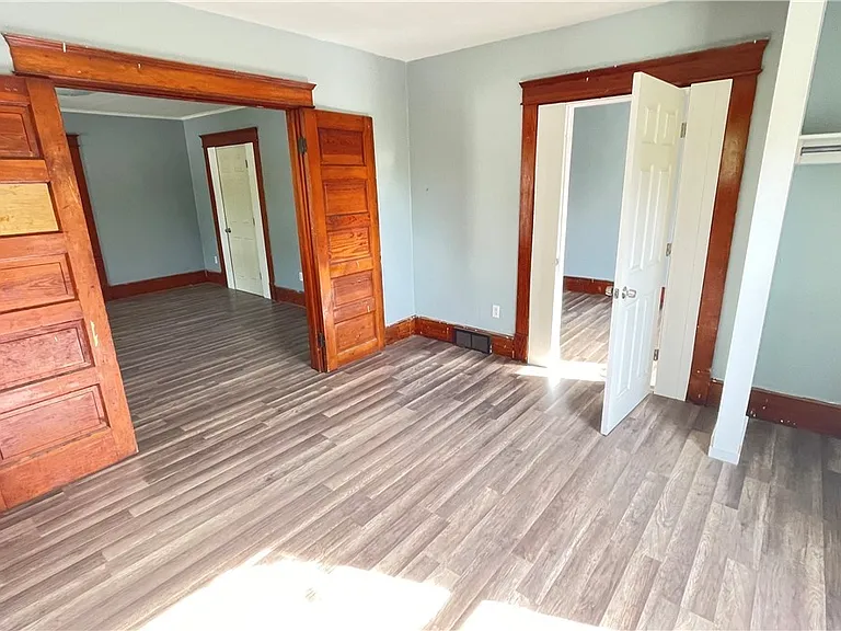 4322 Bush Ave — Photo 17