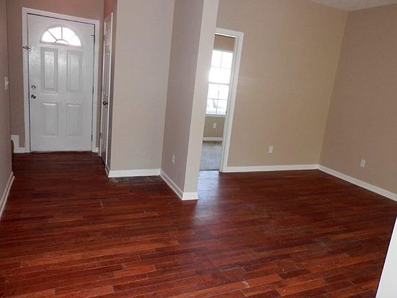 5th image of 146 Chancery Ln