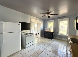 1122 3rd St, Moline, IL 61265