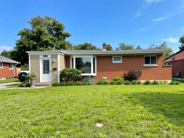 3615 Longfellow Ave, Windsor, ON N9E 2M2