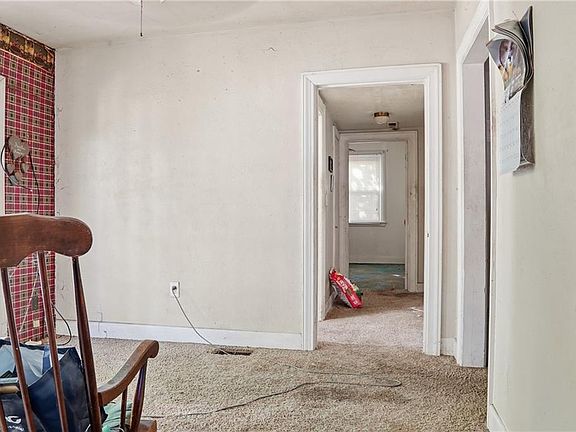 4th image of 3442 Herbert St