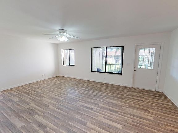 5th image of 520 Shady Pine Way APT B2