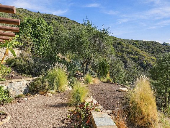 5th image of 1480 Mission Canyon Rd
