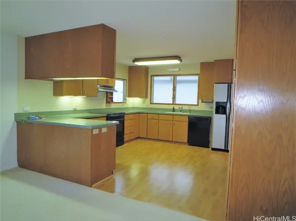 5049 Poola St, Honolulu, HI 96821