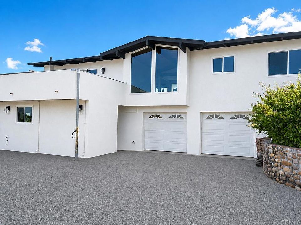 2nd image of 4816 Redondo Dr