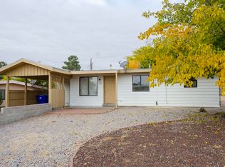 2137 Bellamah Dr, Las Cruces, NM 88001