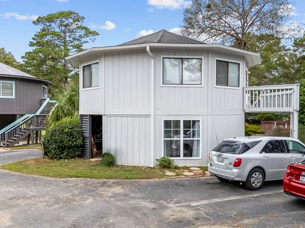 624 Tall Oaks Ln., Myrtle Beach, SC 29588