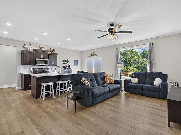 3rd image of 4237 S Hollow Branch Way