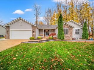 5692 Primavera Dr, Mentor, OH 44060