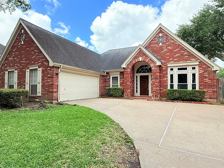 5010 Rebel Ridge Dr — Photo 2