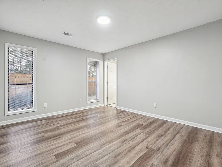 7880 Colquitt Rd — Photo 15