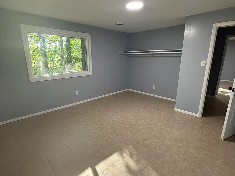1922 Atkins Dr — Photo 12