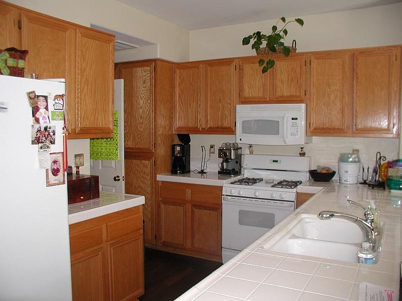 2nd image of 1332 Santa Cora Ave