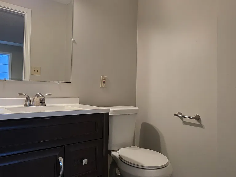 7602 W 156th Ter — Photo 21