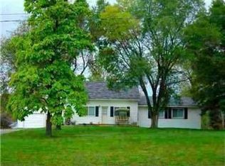 10420 Maple Valley Rd, Gladwin, MI 48624