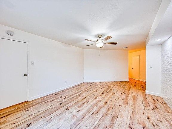 2nd image of 2423 Woven Wood Ln
