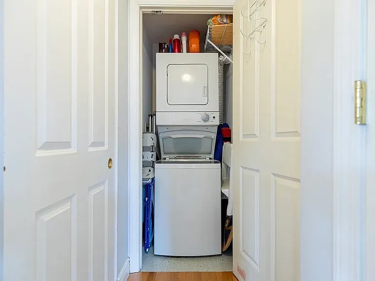 10 Charlesgate E #404 — Photo 12