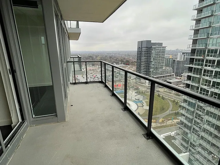 85 McMahon Dr #2015 — Photo 17