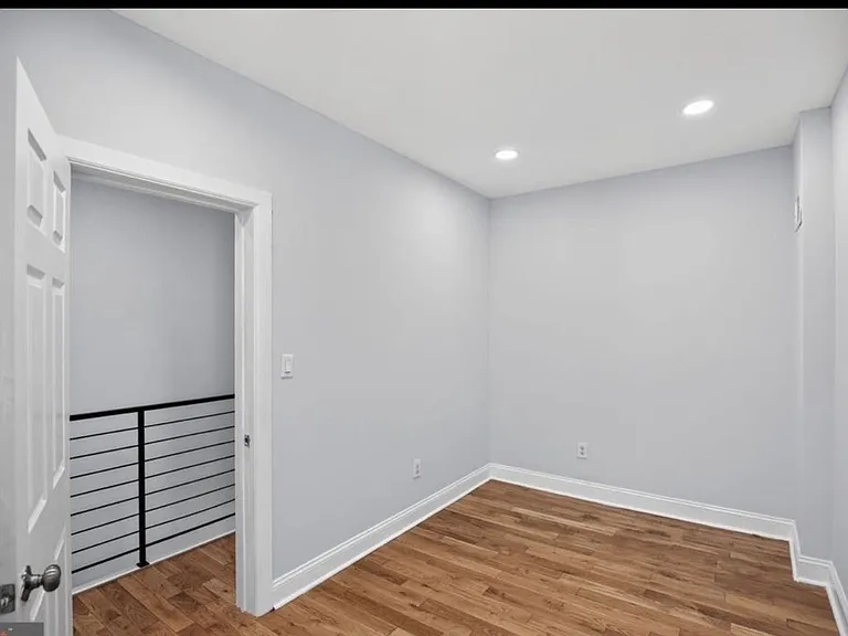 2505 S Sheridan St — Photo 14