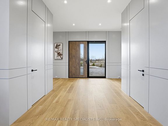 5th image of 295449 8th Line