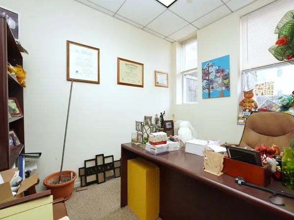 2500 65th Street image 5 of 18