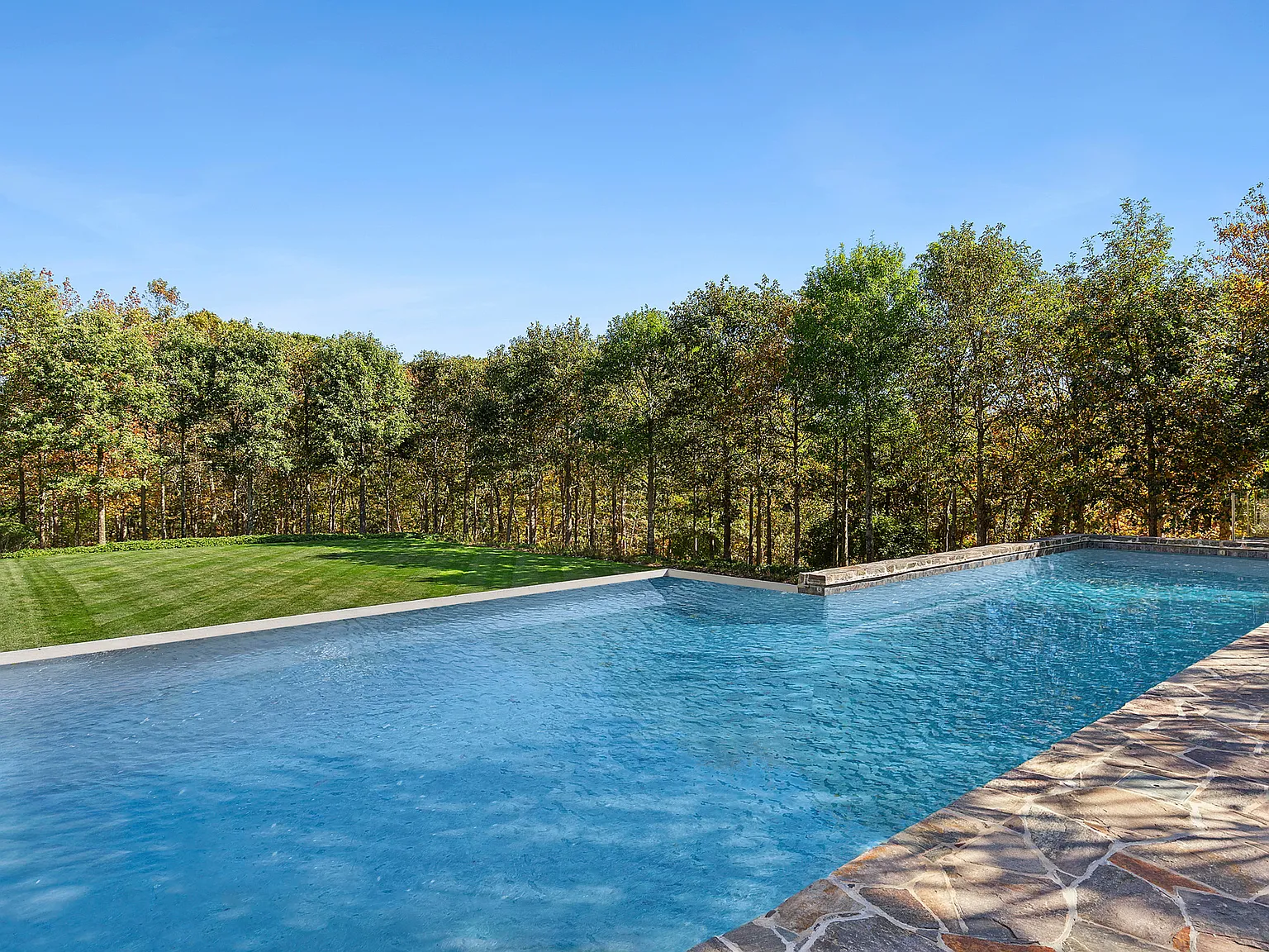 Private Ten-Acre Sanctuary: Refined Living, Panoramic Vistas — Photo 4