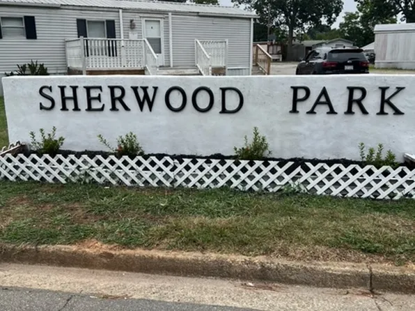 110 E Wilson Ave, Mooresville, NC 28115