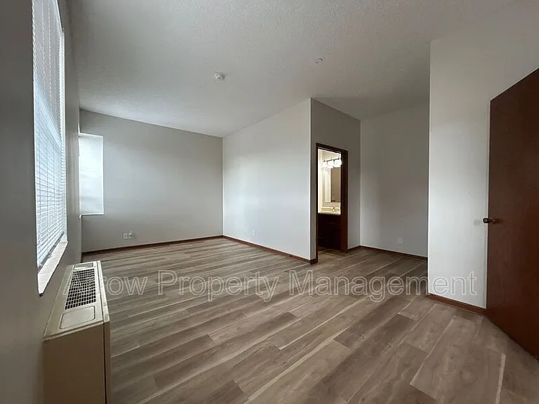 1011 K St #103 — Photo 7