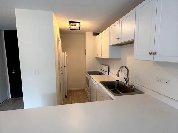 19 S 1st St APT B806, Minneapolis, MN 55401