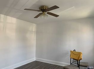 20 Park Row, Wallington, NJ 07057